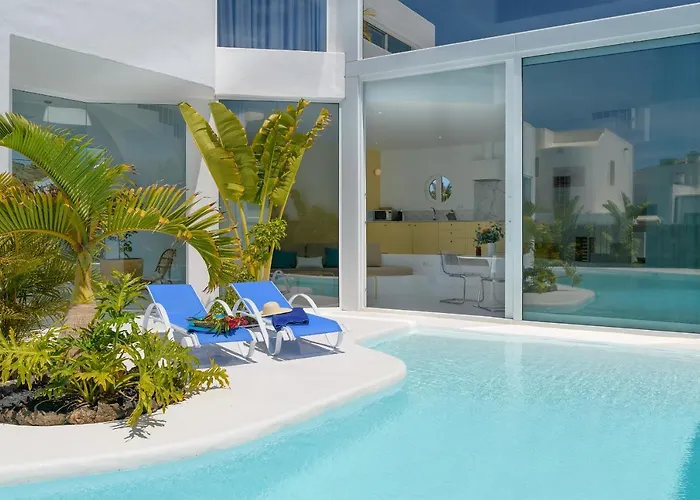 Aquablanca Chic Deluxe, En *