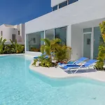 Apartamento Aquablanca Chic Deluxe, En